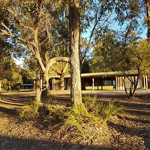 Woodbine Park Eco Cabins Lodge